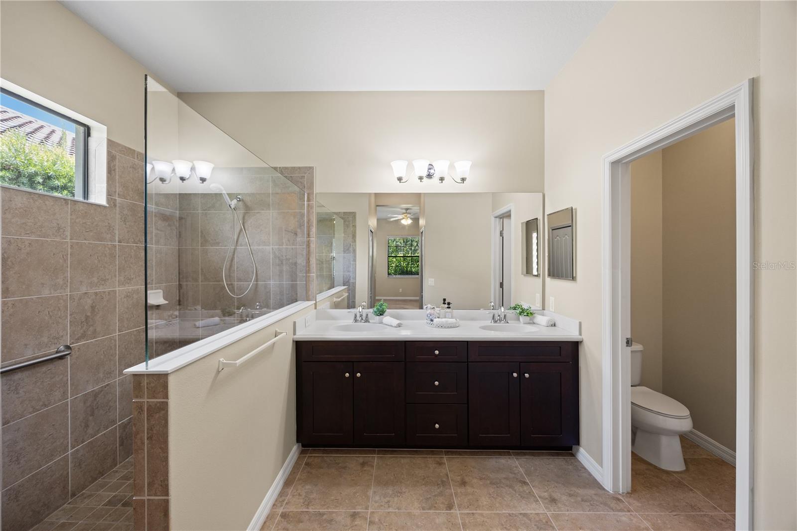 COUNTRY CLUB EAST AT LAKEWD RNCH QQ1 1 - Residential