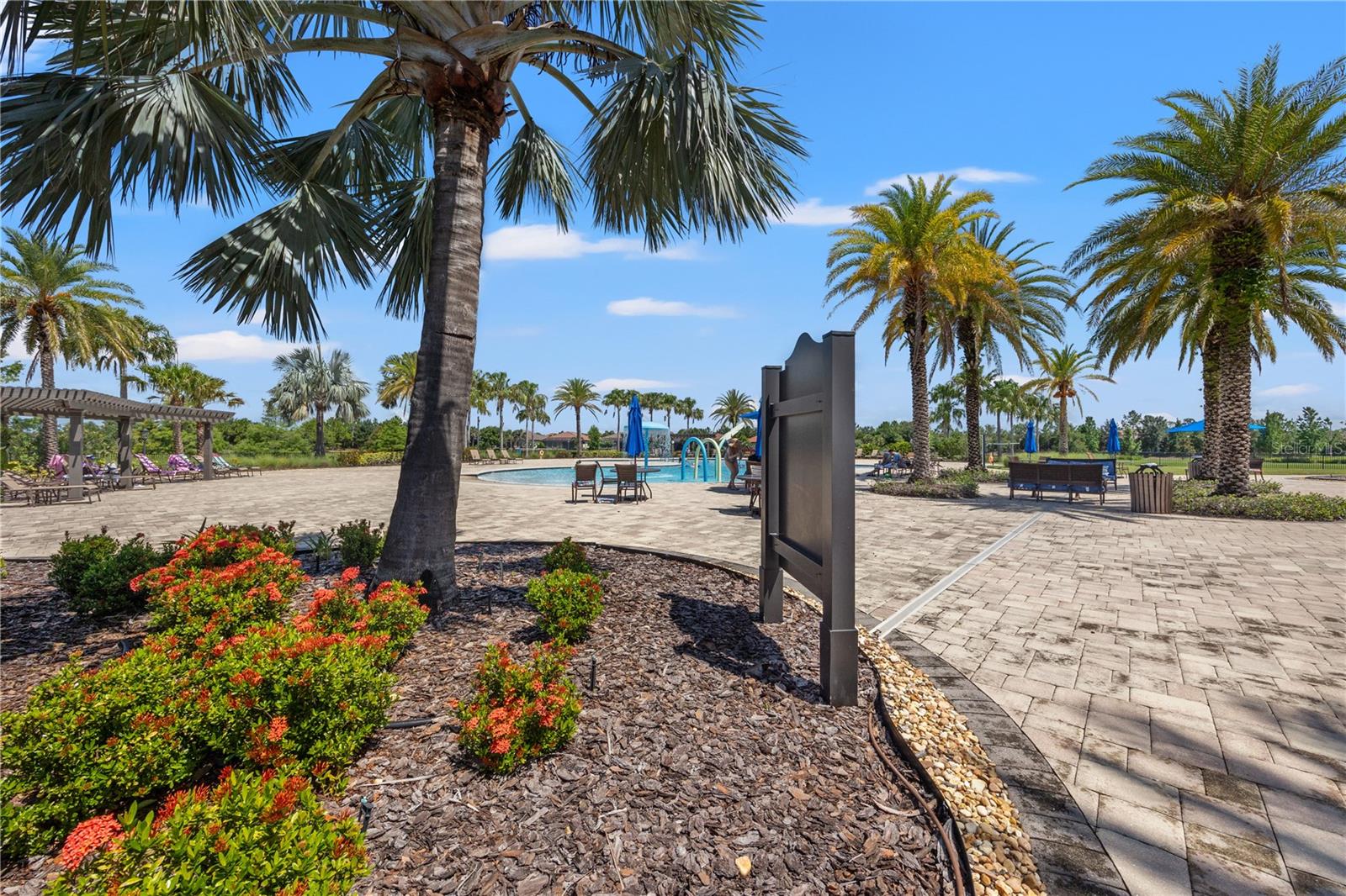 COUNTRY CLUB EAST AT LAKEWD RNCH QQ1 1 - Residential