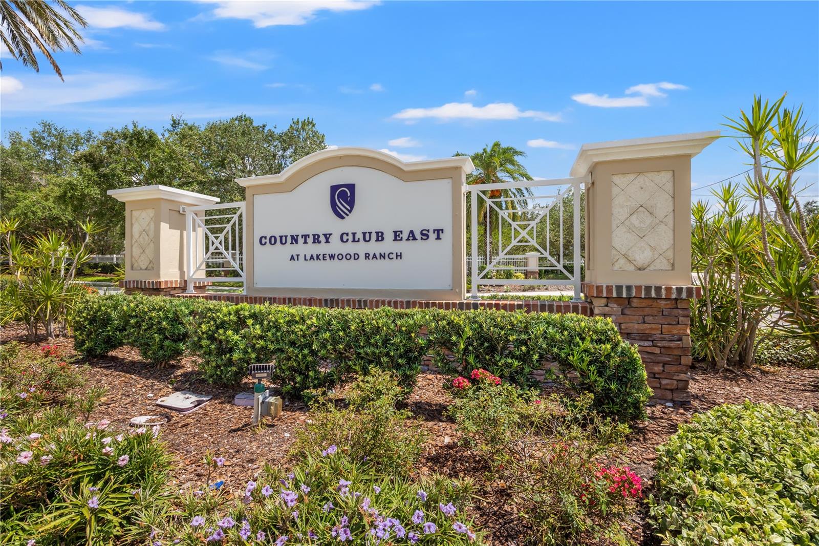 COUNTRY CLUB EAST AT LAKEWD RNCH QQ1 1 - Residential