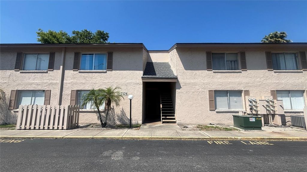 Photo of 7524 Needle Leaf Place #32, Tampa, FL 33617 (MLS # TB8490959)