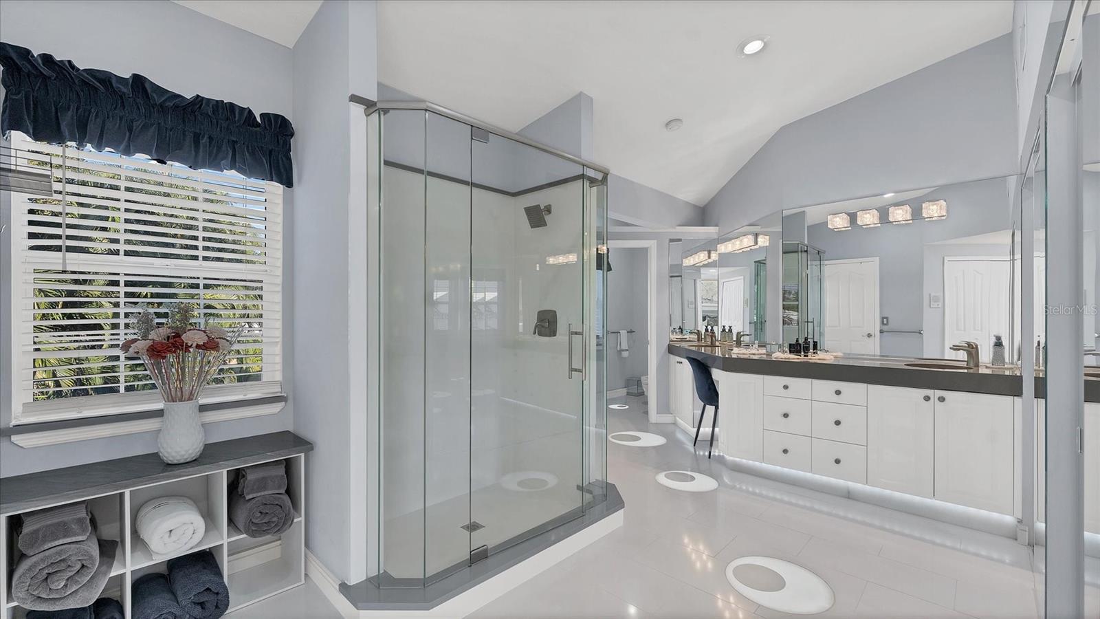 CORAL COVE - Residential