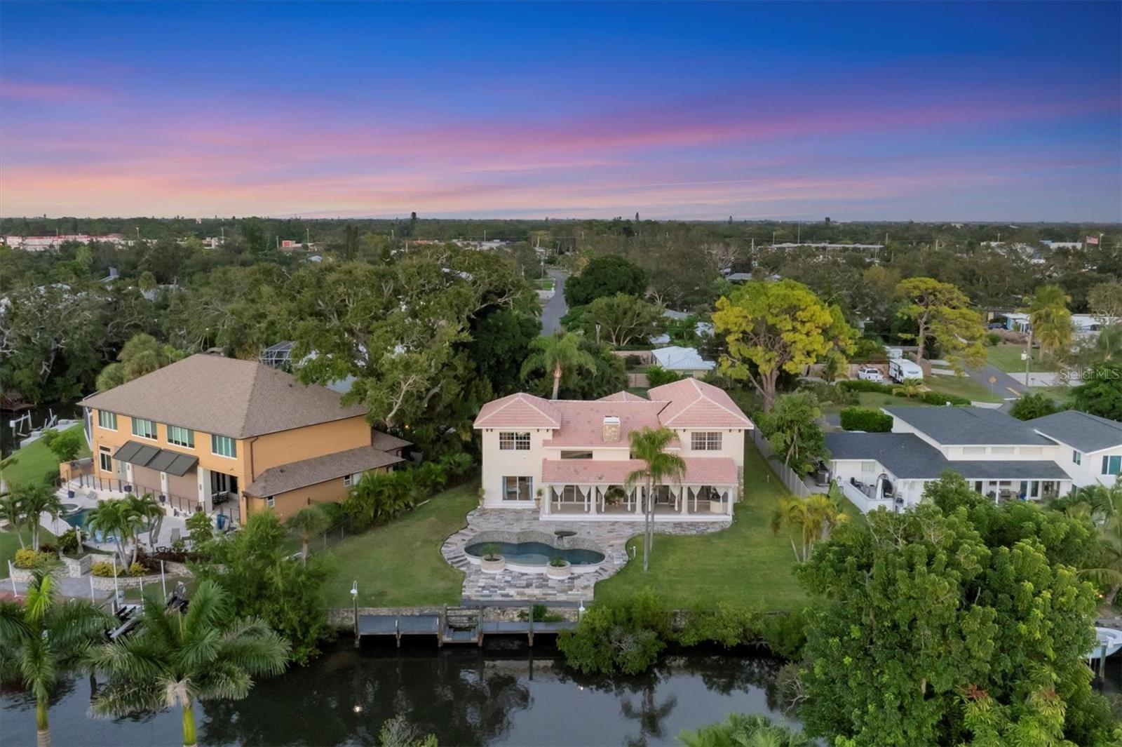 CORAL COVE - Residential