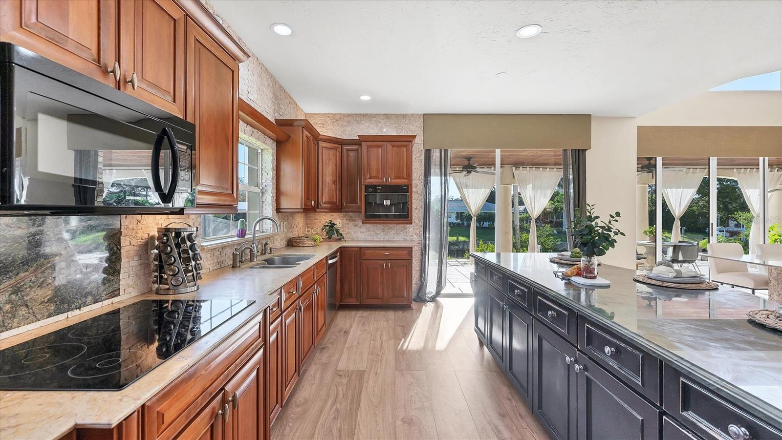 CORAL COVE - Residential