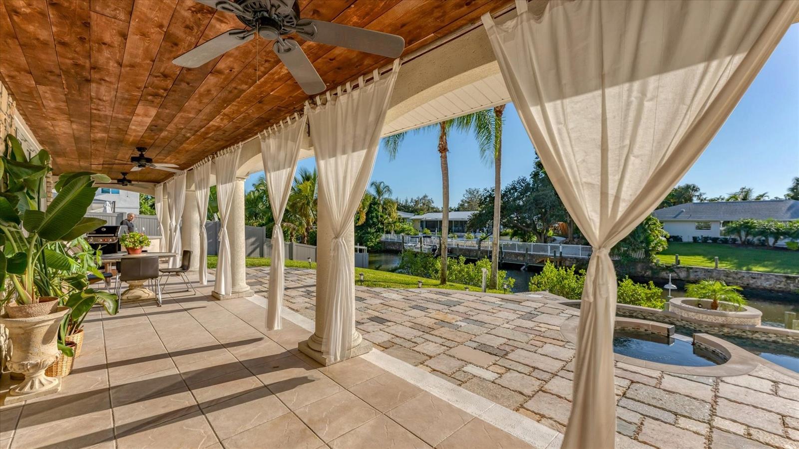 CORAL COVE - Residential