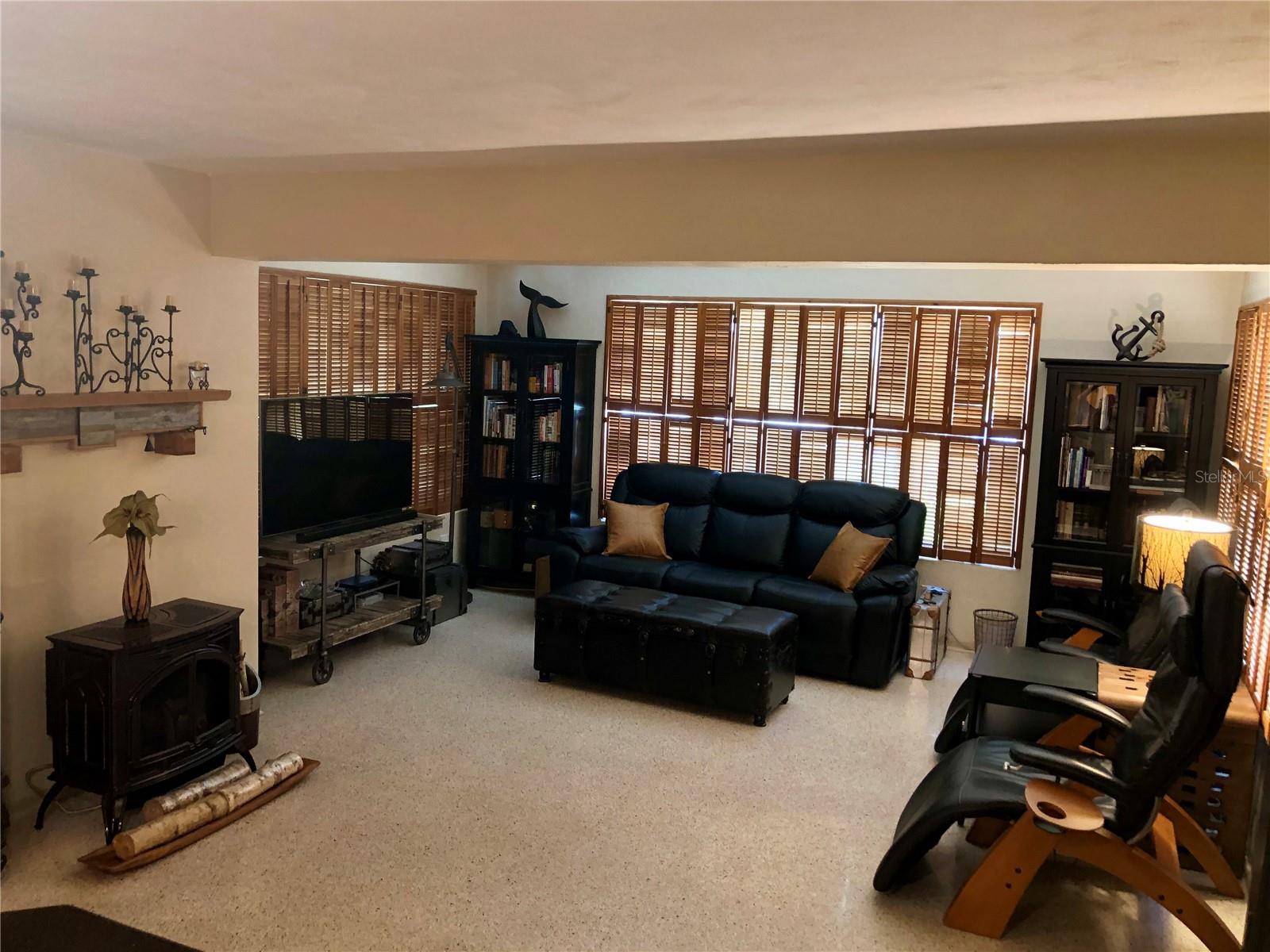33 CAMELLIA DRIVE