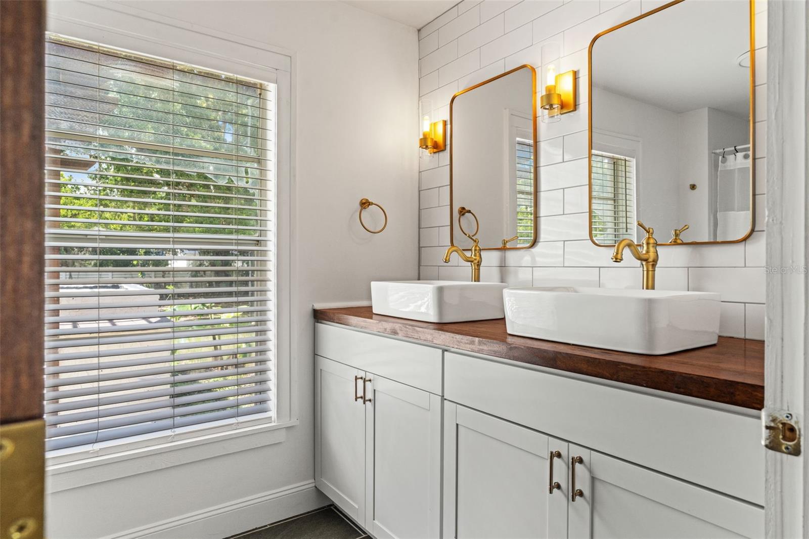 SUTTON ESTATES - Residential