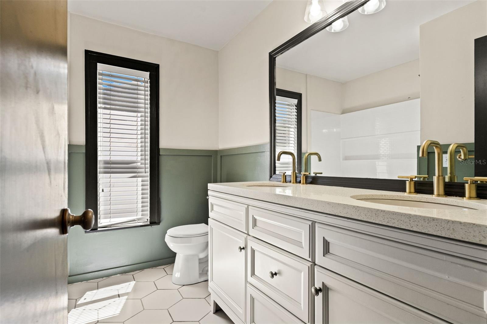 SUTTON ESTATES - Residential