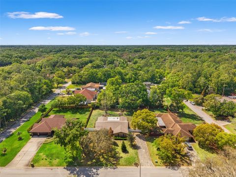 Photo of 2524 Victarra Circle, Lutz, FL 33559 (MLS # TB8491334)