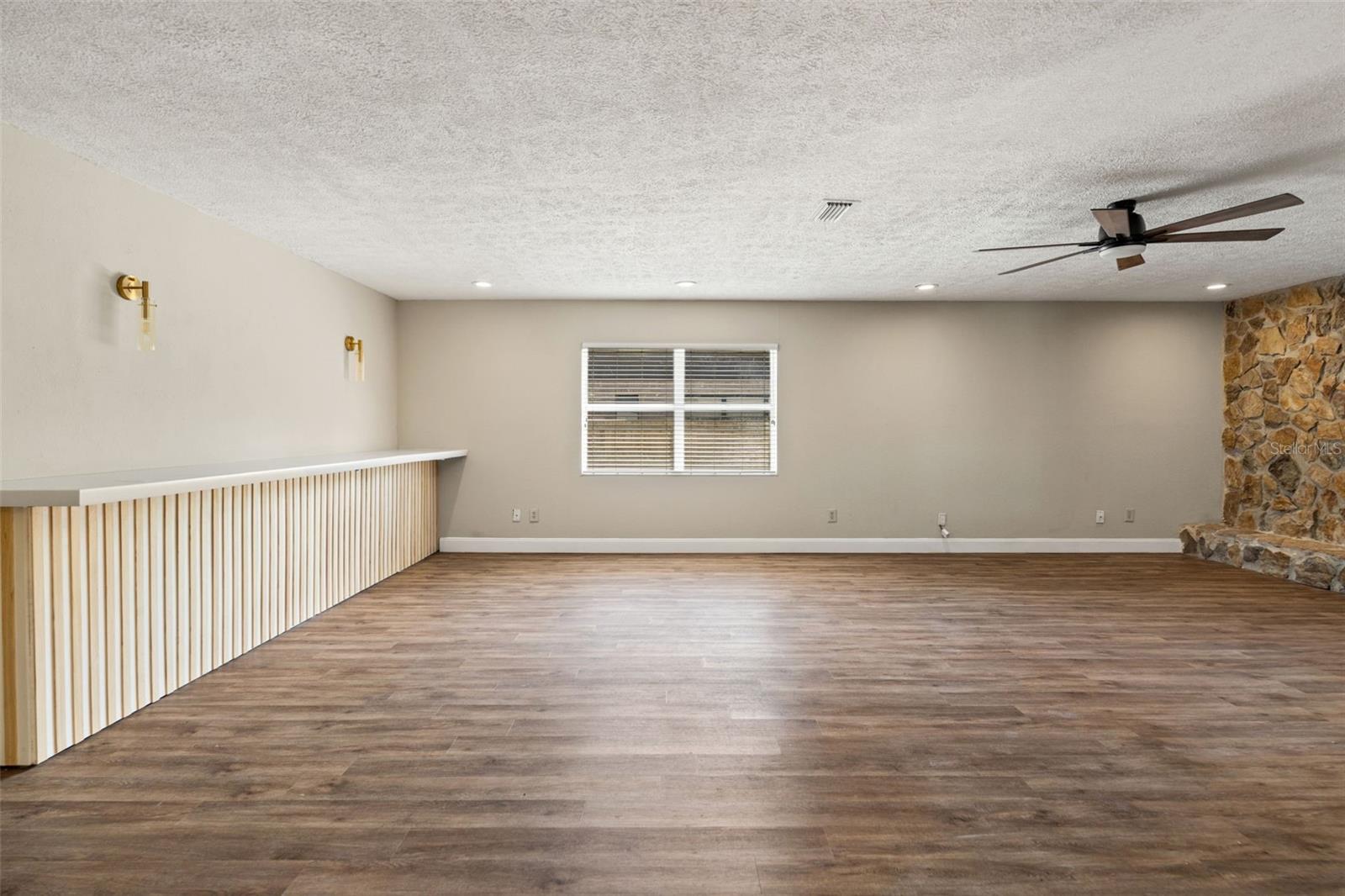 SUTTON ESTATES - Residential