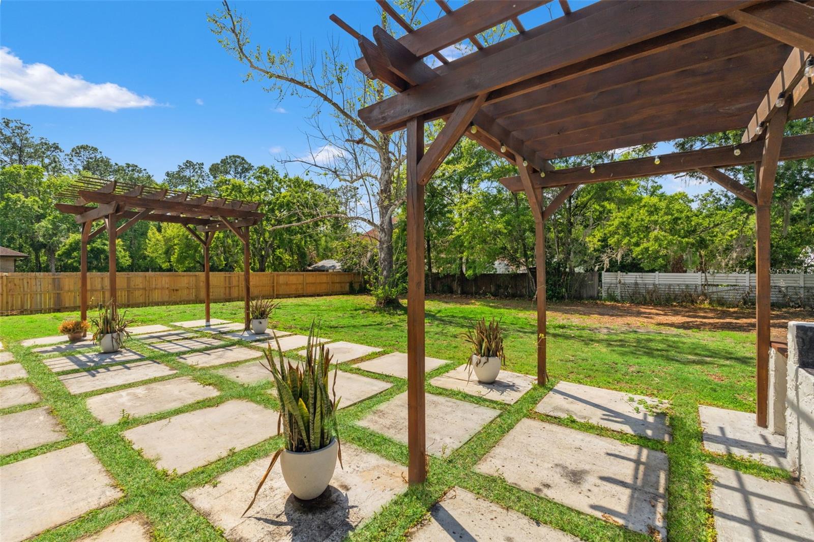 SUTTON ESTATES - Residential