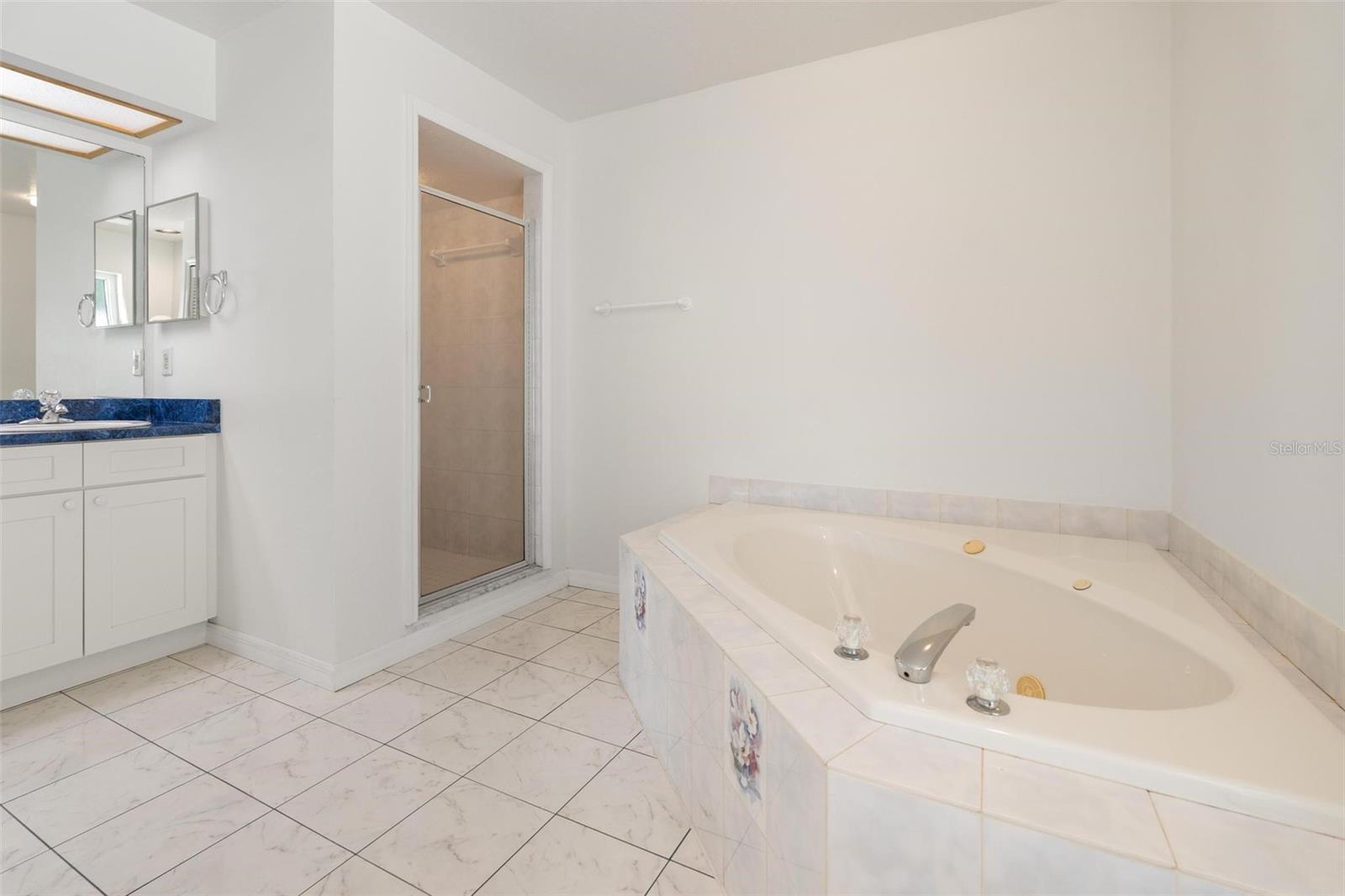 RIDGE GROVE ESTATES - Residential