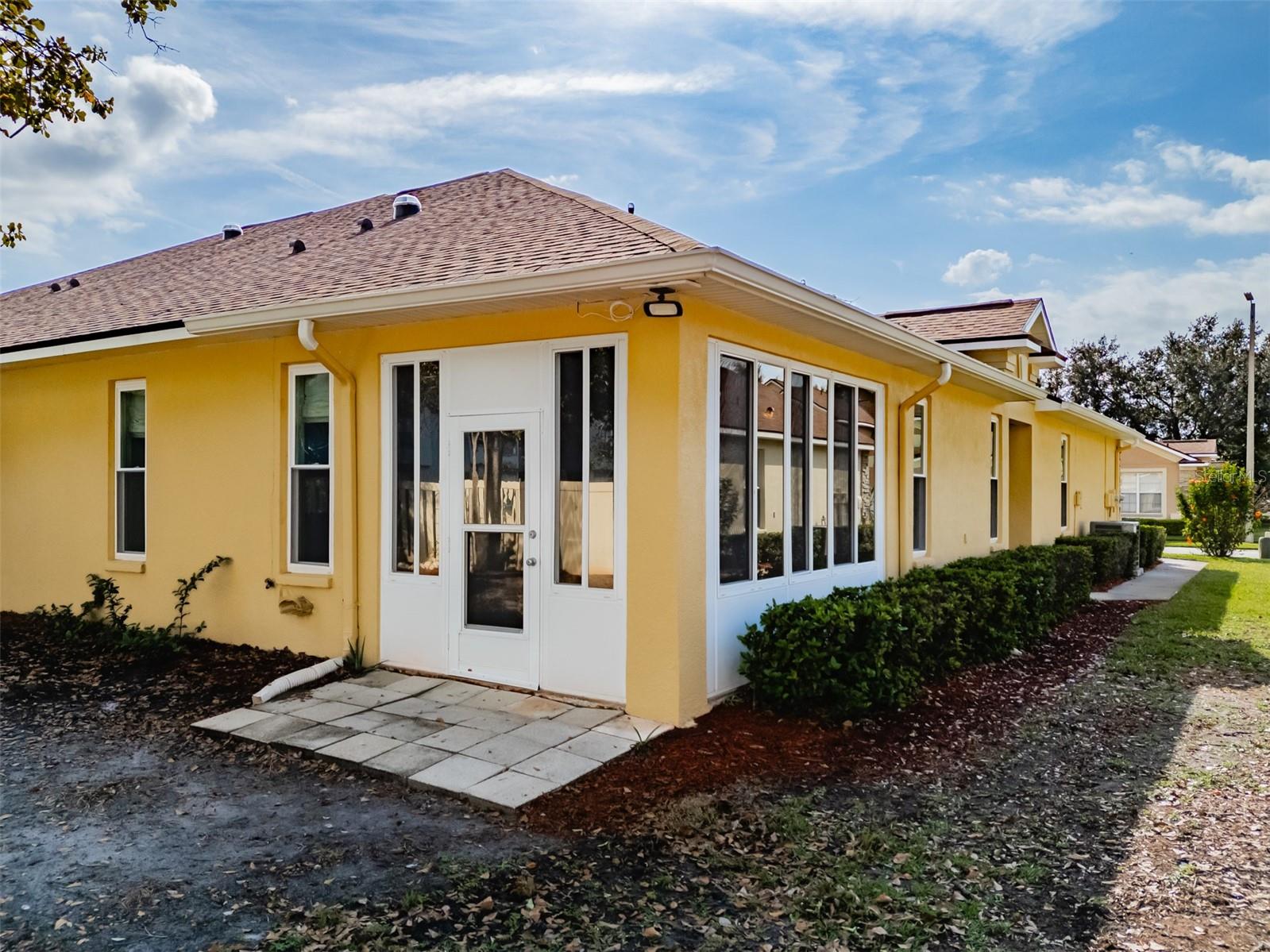 SAVANNAH LANDINGS TWNHMS - Residential