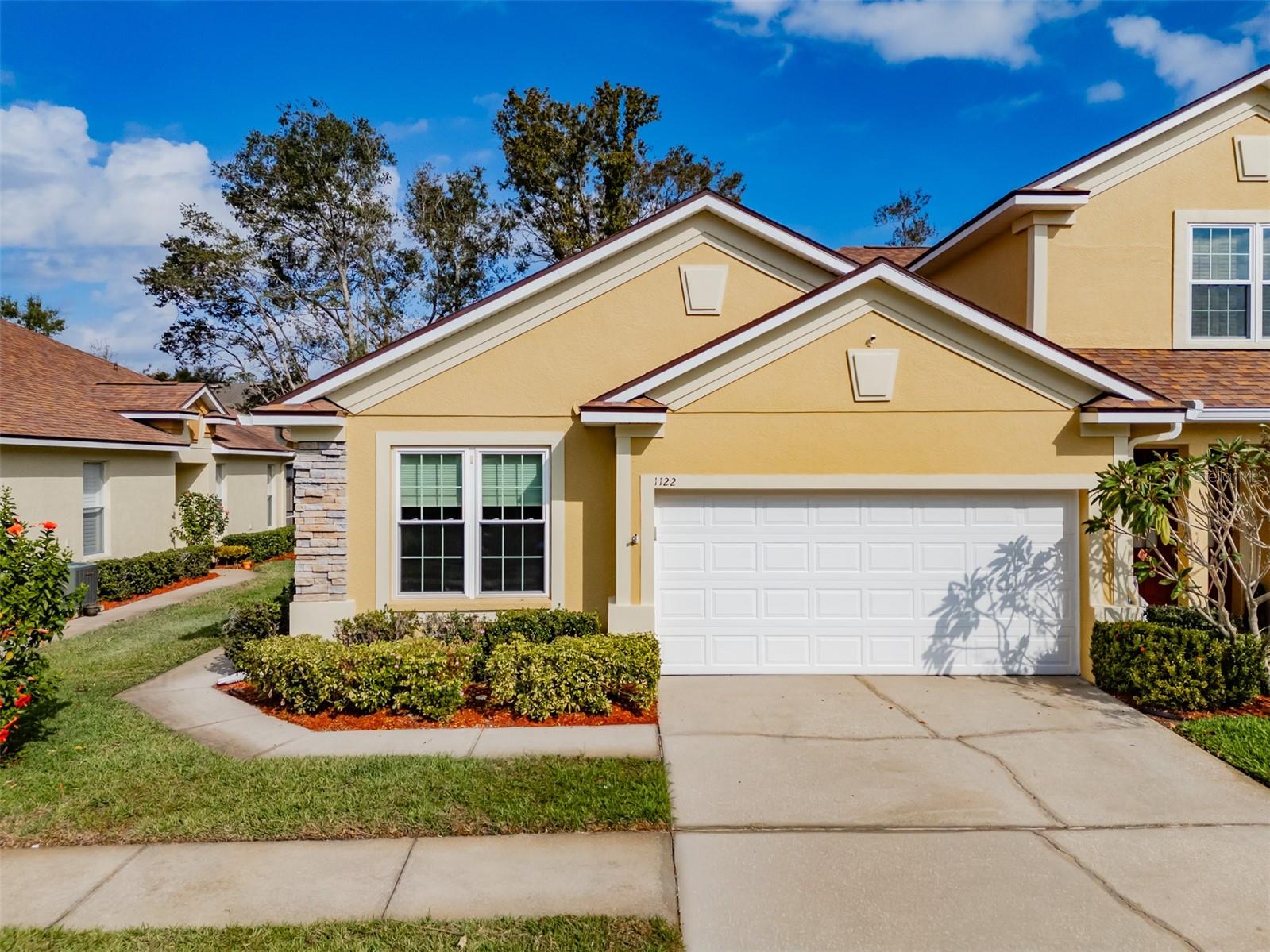 SAVANNAH LANDINGS TWNHMS - Residential