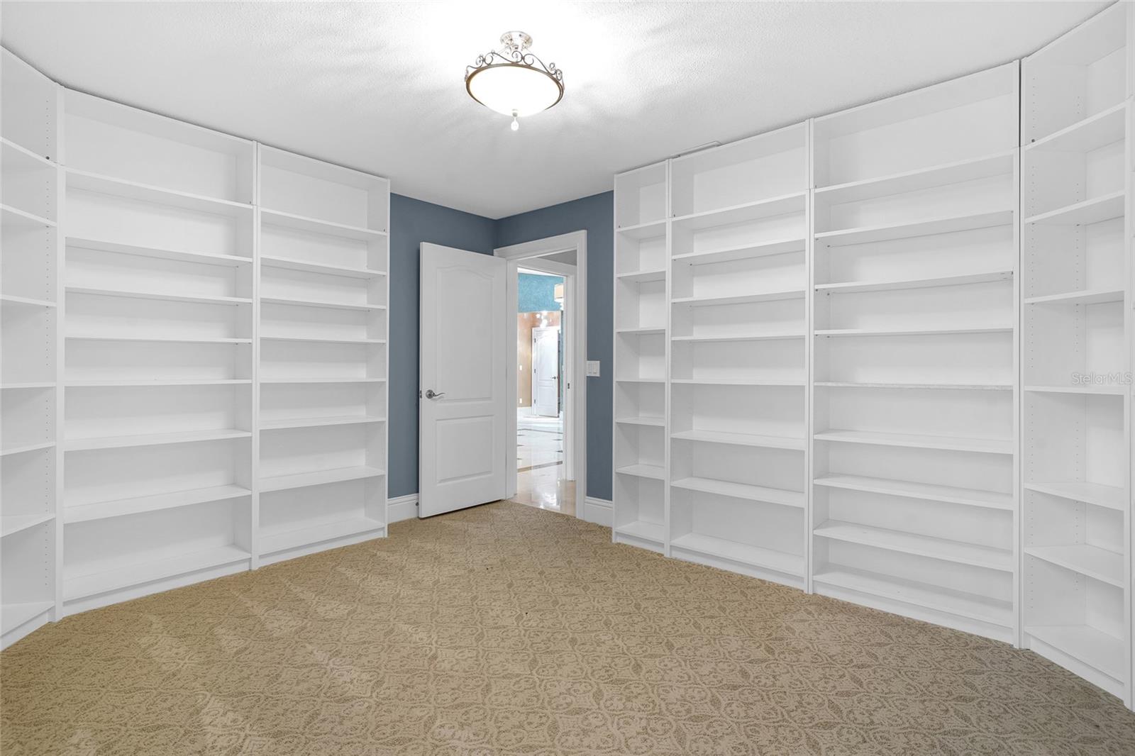 RIVER OAKS SUB - Residential