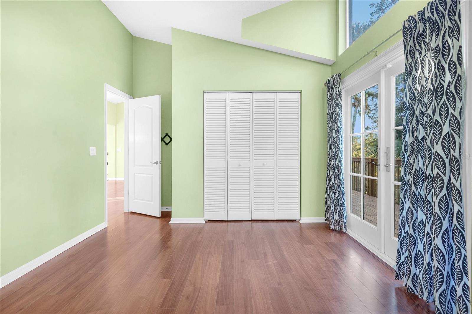 RIVER OAKS SUB - Residential