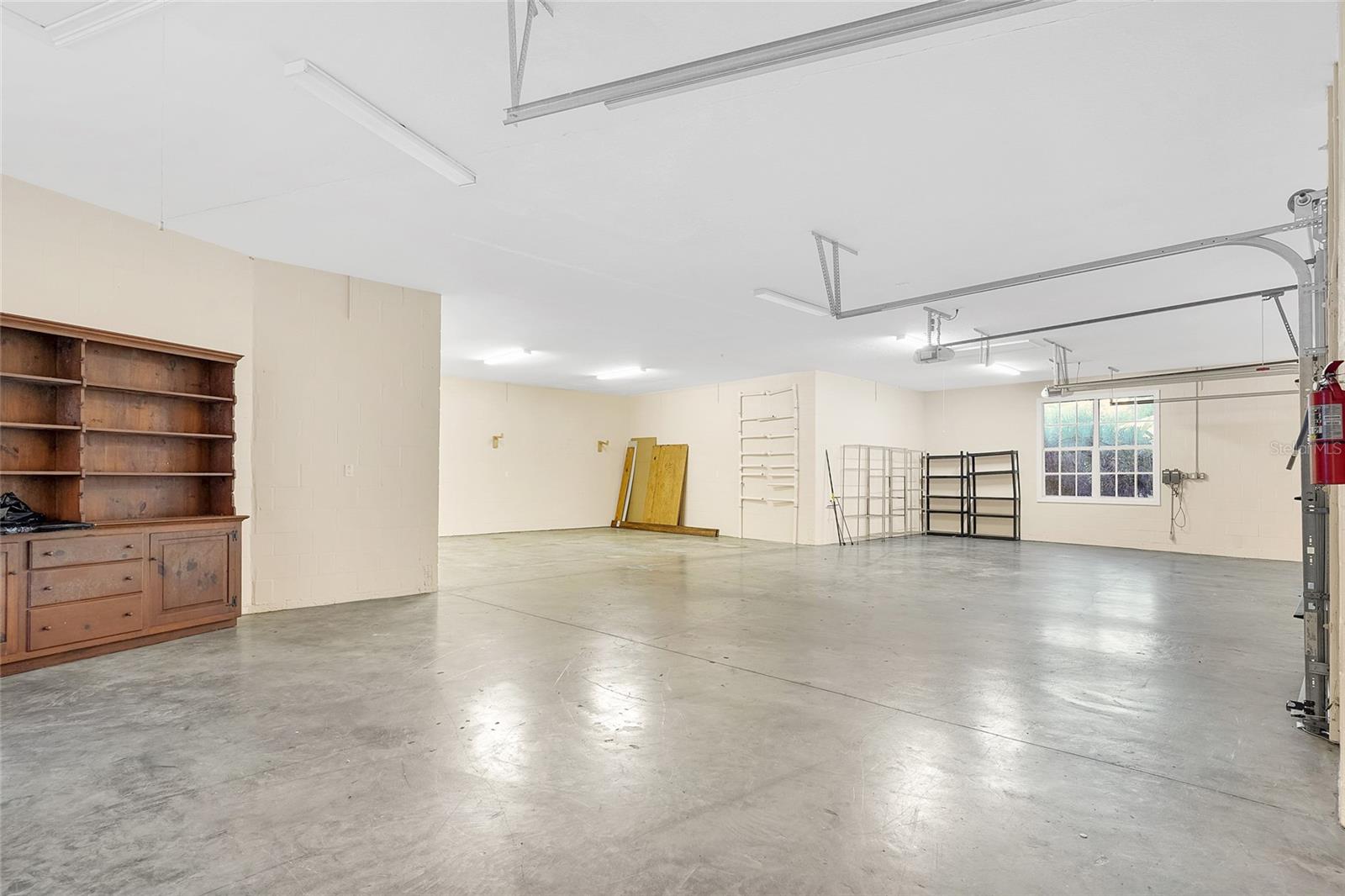 RIVER OAKS SUB - Residential