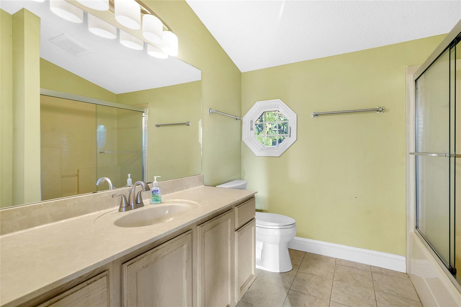 RIVER OAKS SUB - Residential