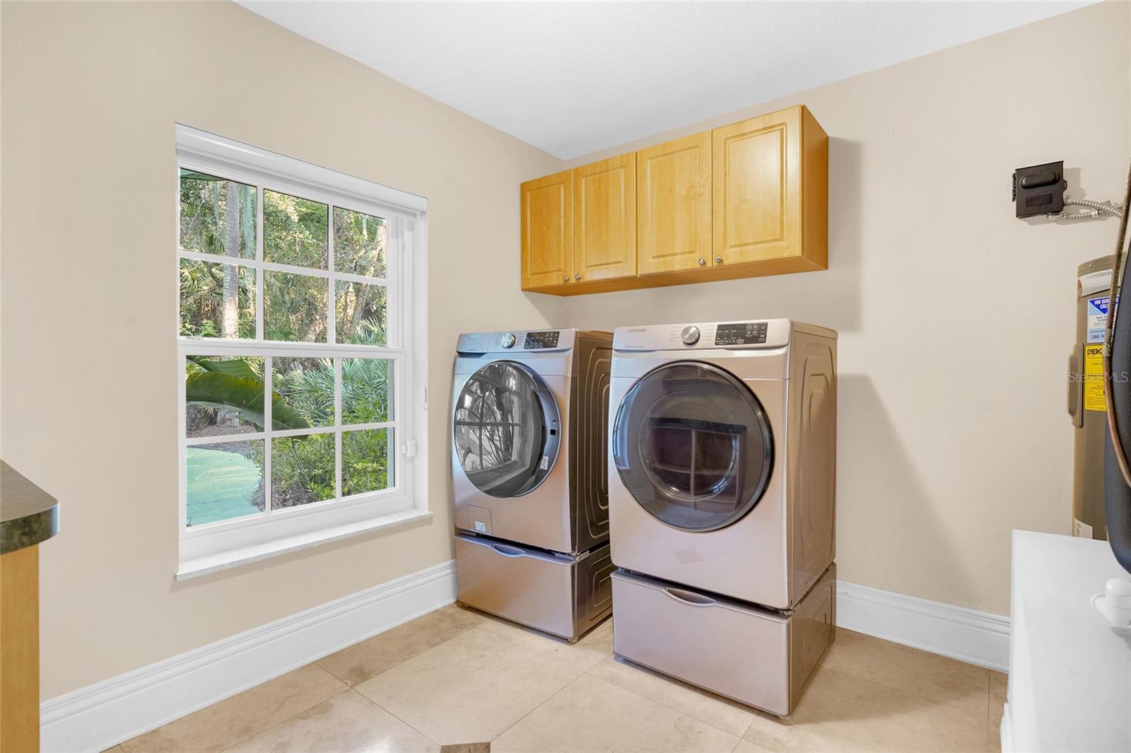 RIVER OAKS SUB - Residential