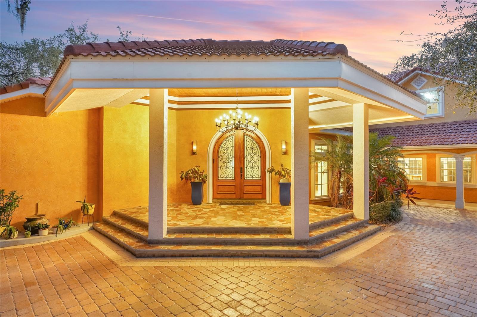 RIVER OAKS SUB - Residential