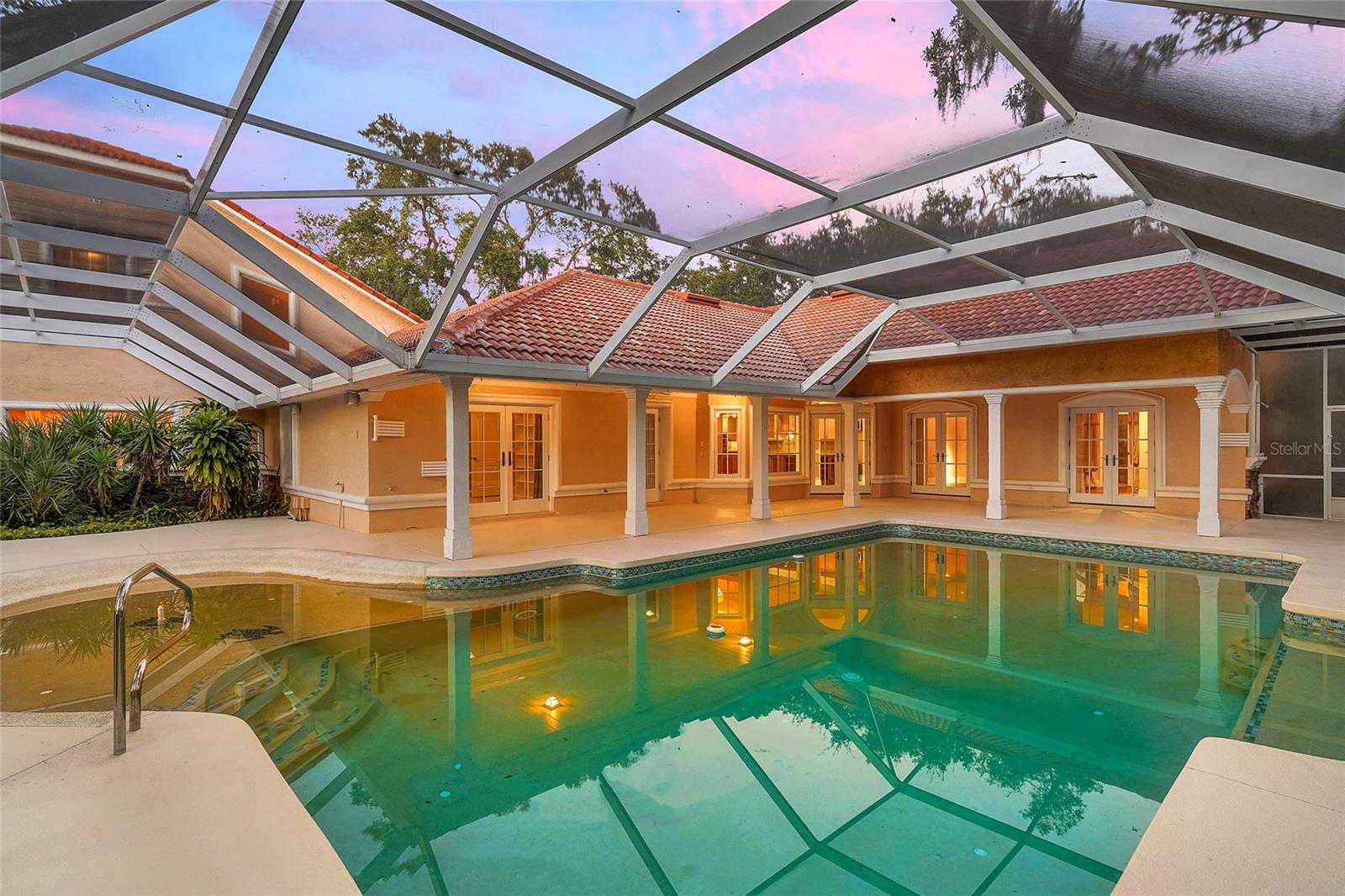 RIVER OAKS SUB - Residential