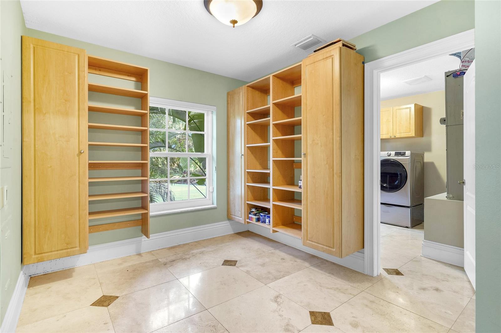 RIVER OAKS SUB - Residential