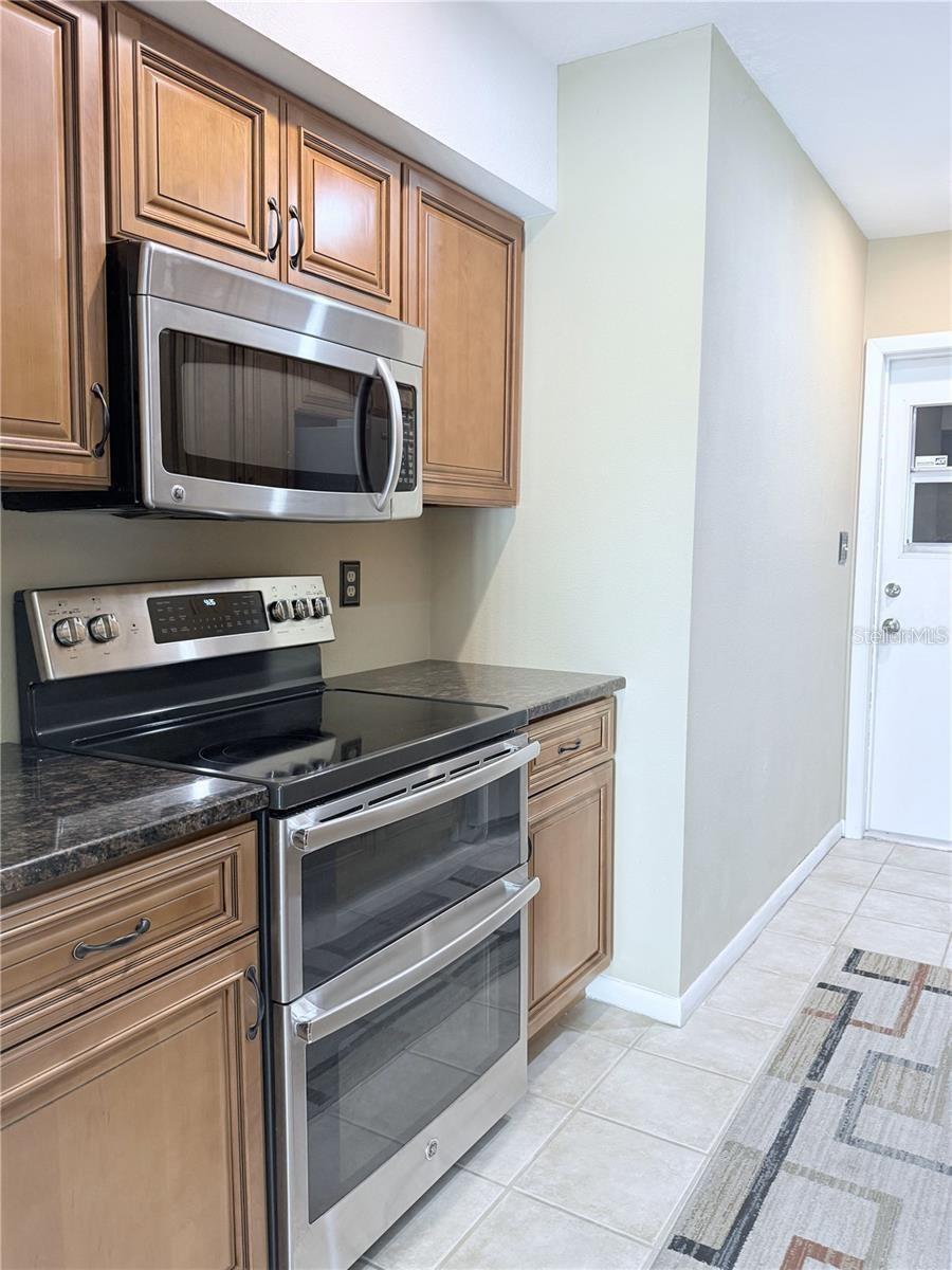 RAINTREE MANOR HOMES CONDOMINIUM - Residential