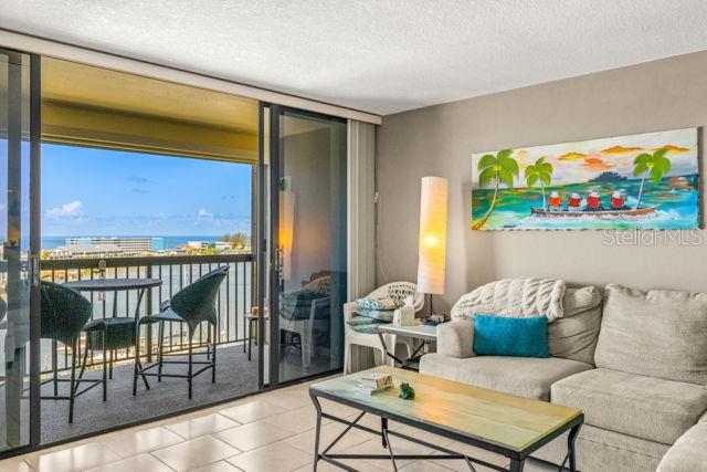 COURAGEOUS THE CONDO - Residential Lease