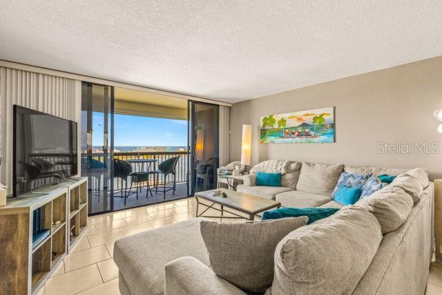 COURAGEOUS THE CONDO - Residential Lease