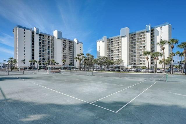 COURAGEOUS THE CONDO - Residential Lease