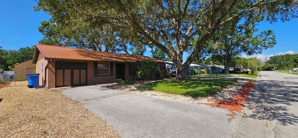 Photo of 3304 Alamar Street, Lutz, FL 33558 (MLS # TB8398164)