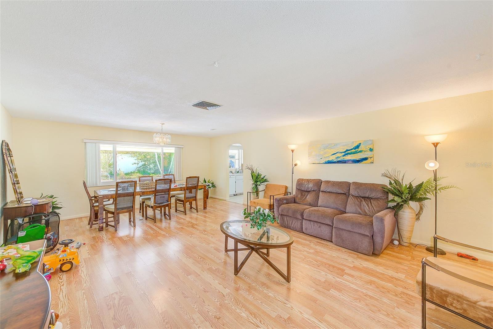 1831 KAY DRIVE
