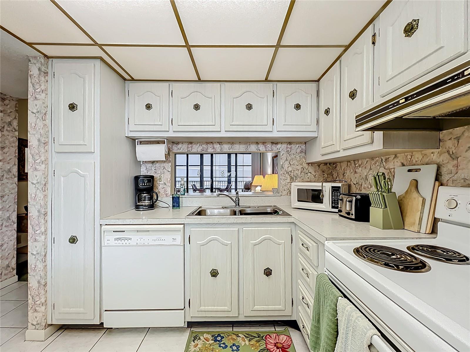 GULF MARINER THE CONDO - Residential Lease