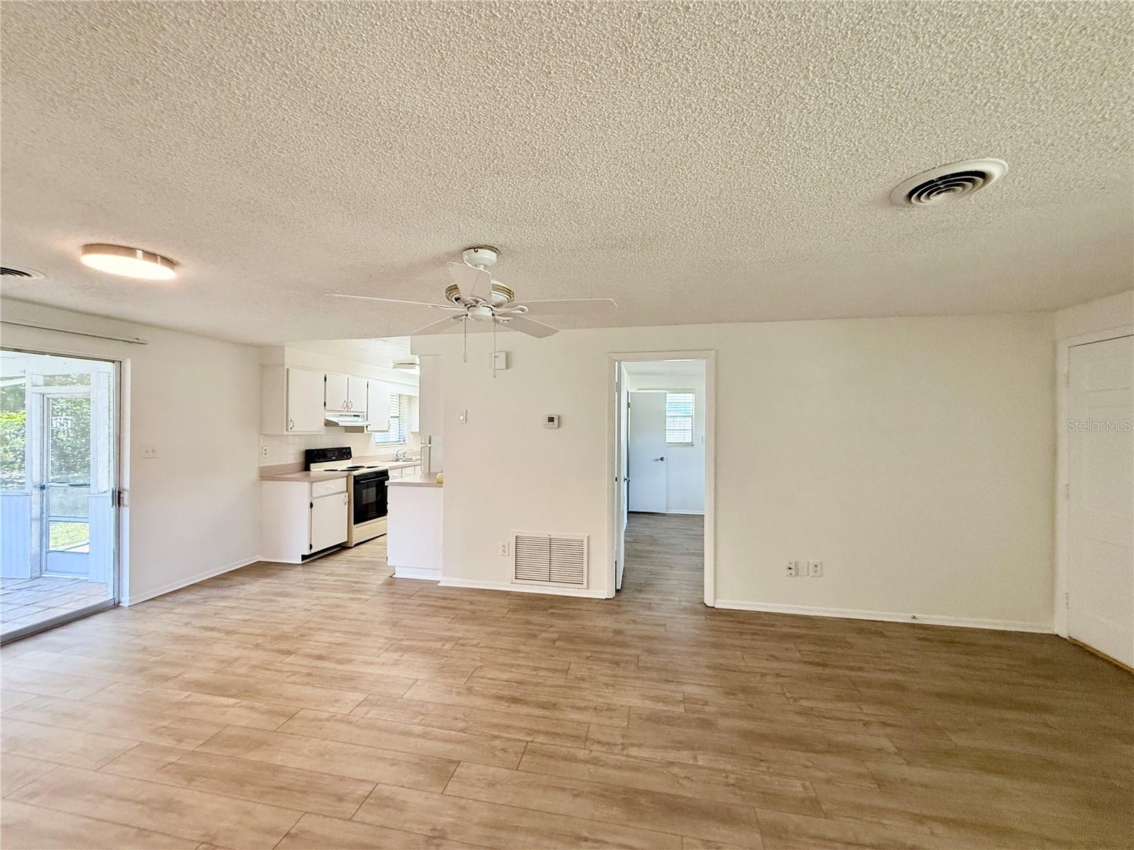 HOWELL HEIGHTS - Residential