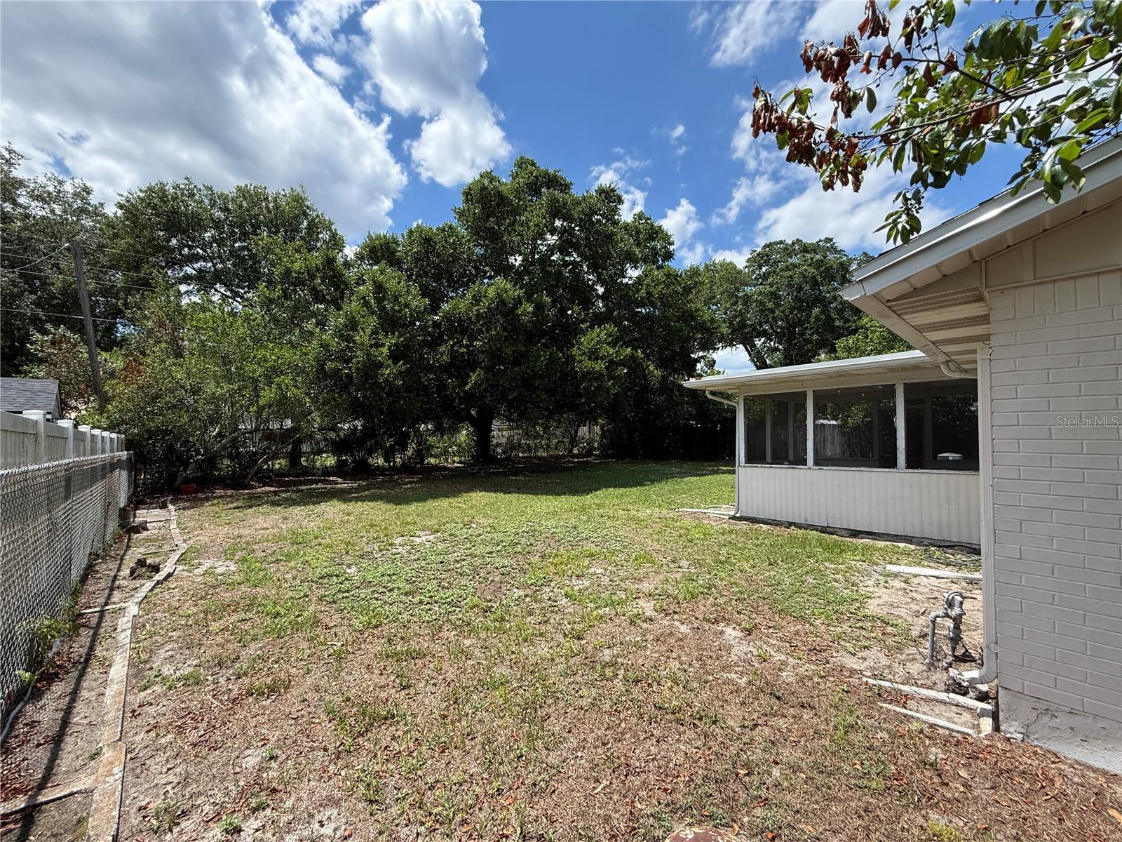 HOWELL HEIGHTS - Residential