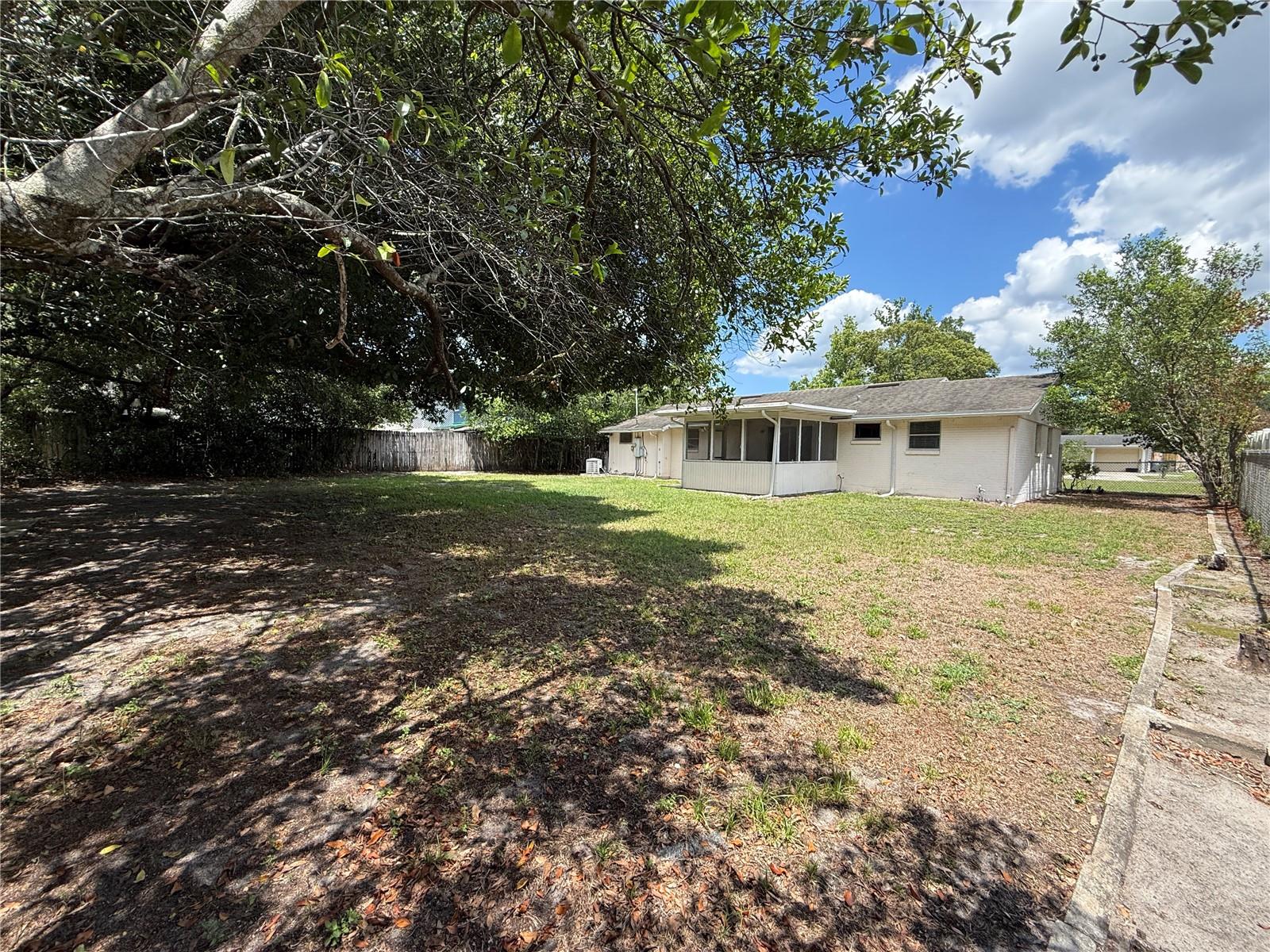 HOWELL HEIGHTS - Residential