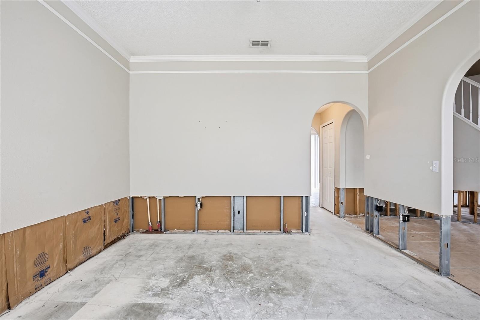 12941 KINGS LAKE DRIVE