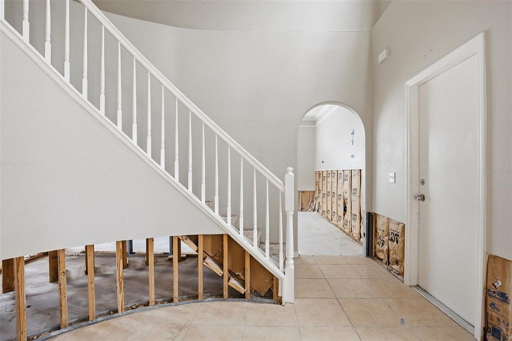 Photo of 12941 Kings Lake Drive, Gibsonton, FL 33534 (MLS # O6391351)