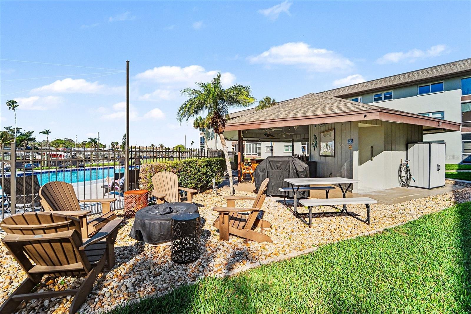 WINDWARD COVE CONDO - Residential