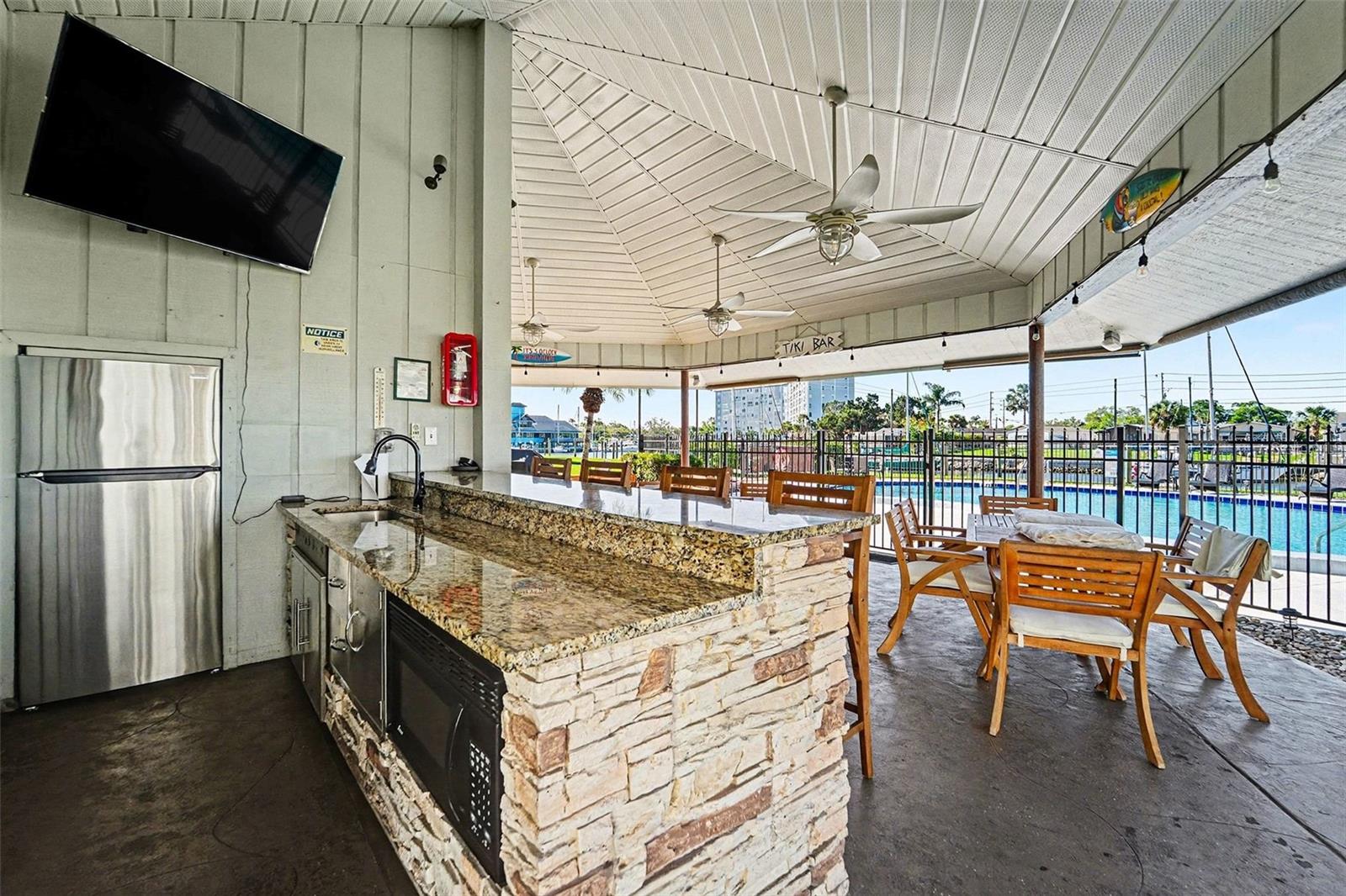 WINDWARD COVE CONDO - Residential