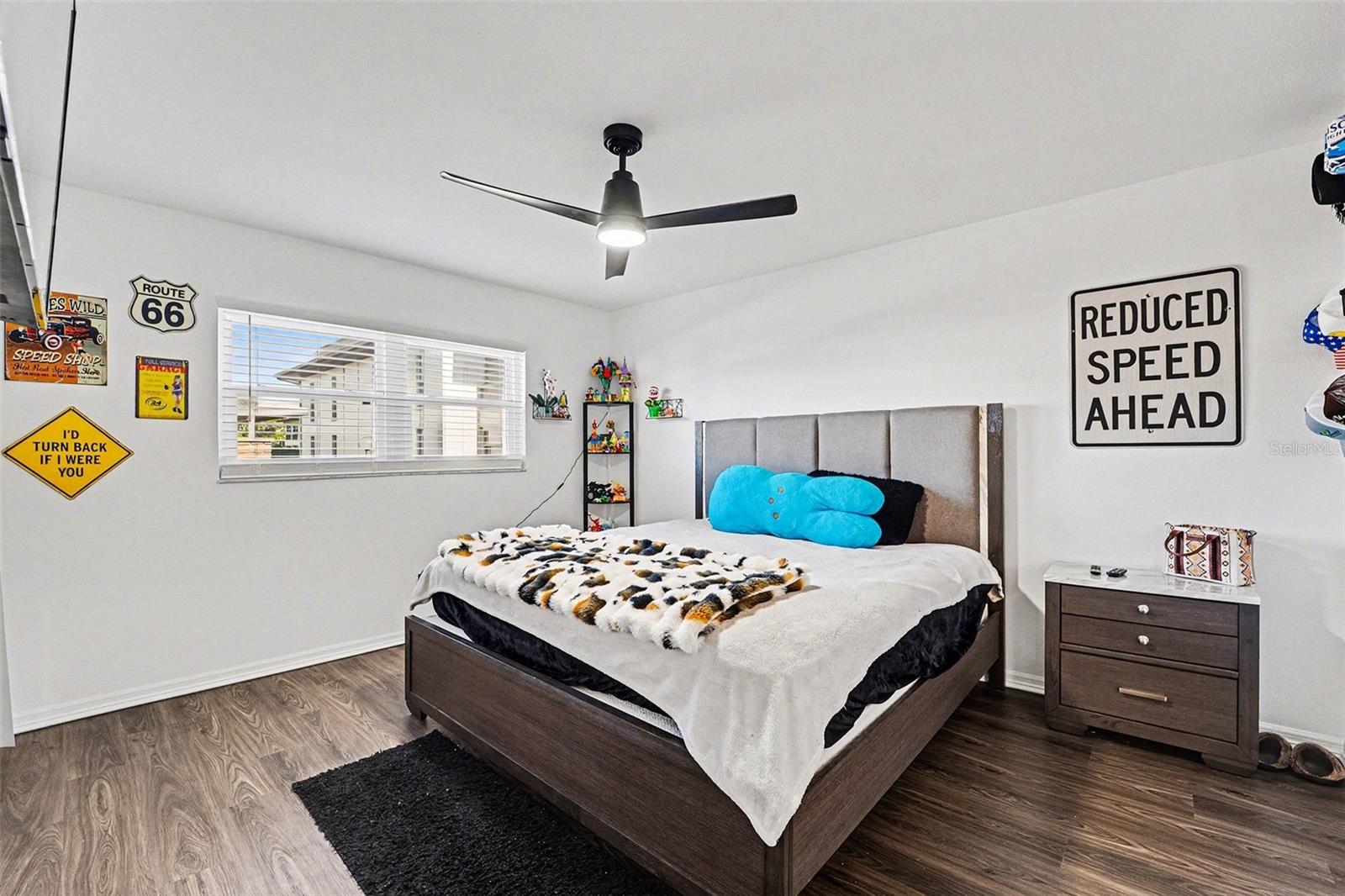 WINDWARD COVE CONDO - Residential