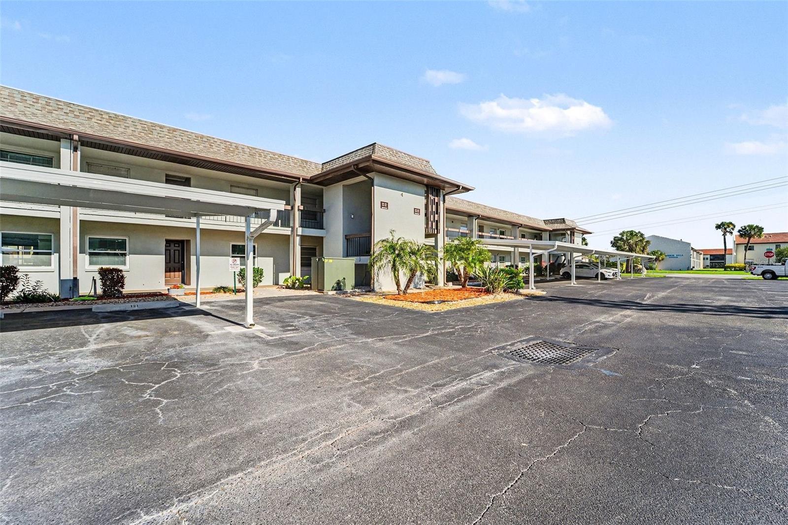 WINDWARD COVE CONDO - Residential