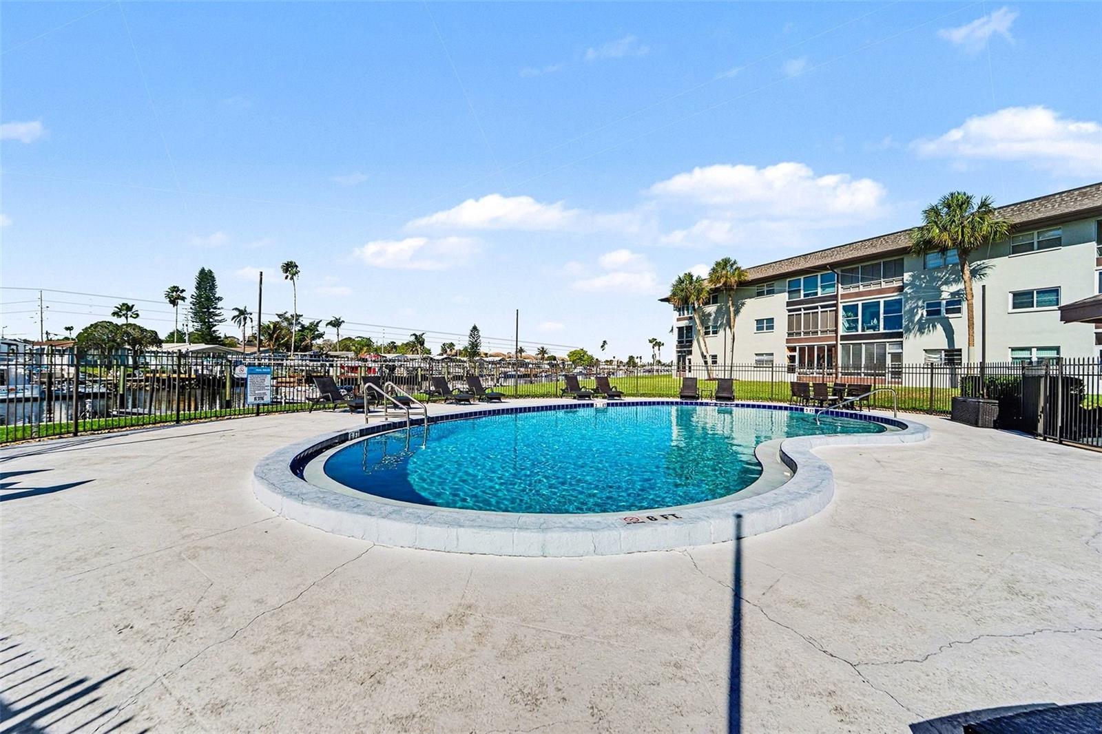 WINDWARD COVE CONDO - Residential