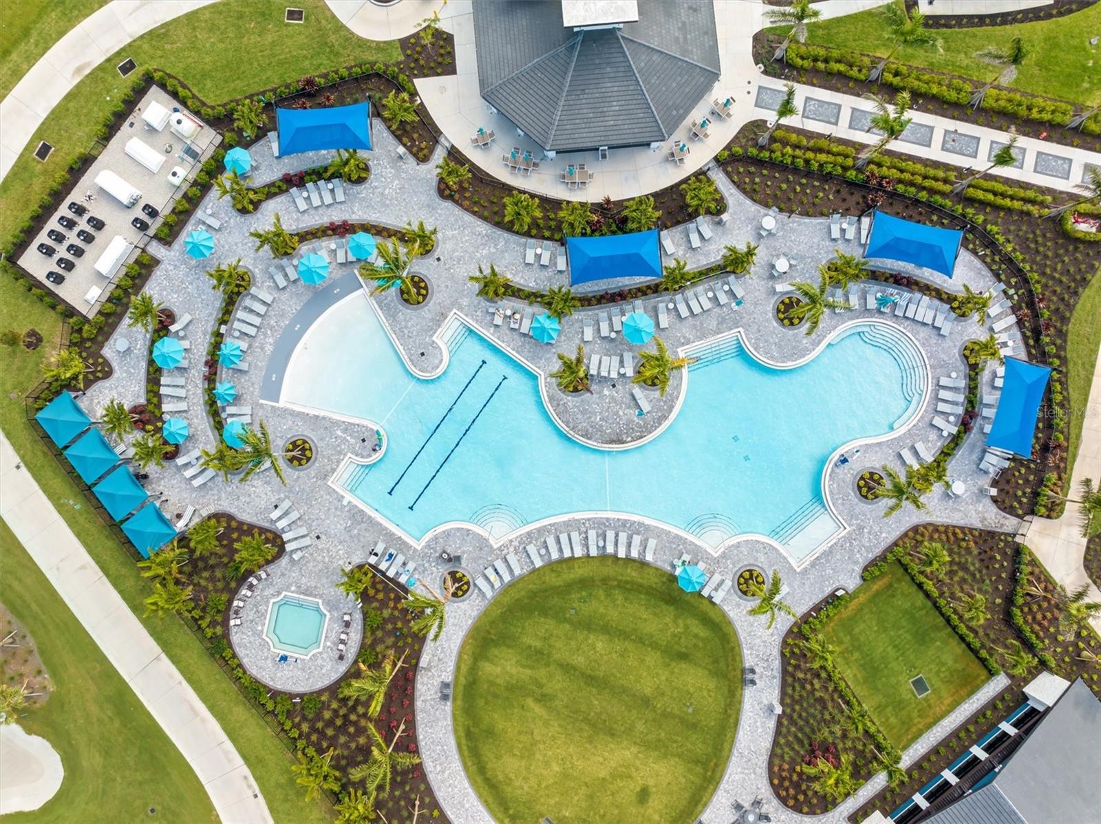 WELLEN PARK GOLF & COUNTRY CLUB - Residential