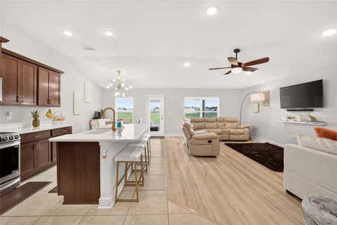 Tiny photo for 4342 NE 31st Street, Ocala, FL 34470 (MLS # OM730808)
