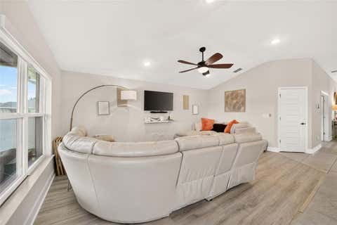 Tiny photo for 4342 NE 31st Street, Ocala, FL 34470 (MLS # OM730808)