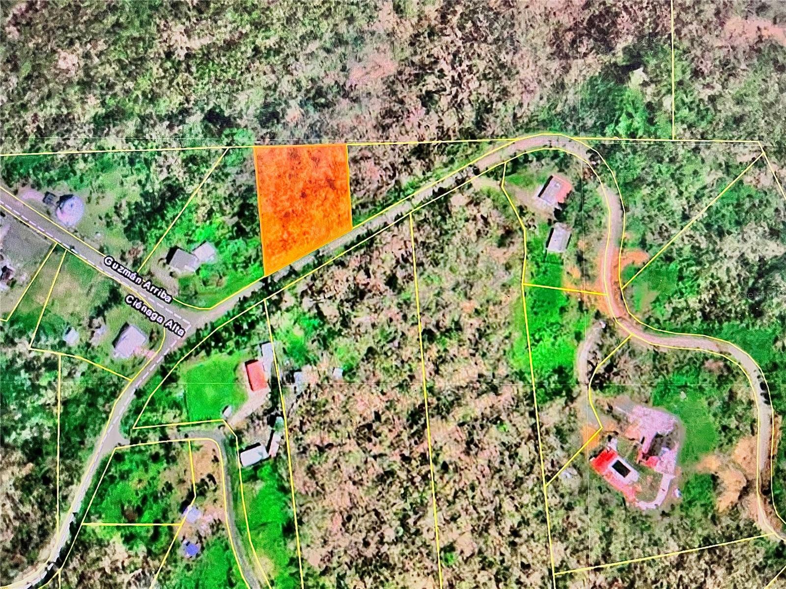 Vacant Lot of 3,537 mc / .87 acres /.90 cuerdas. Flood Zone: X Zoning: B-Q. Discover the opportunity to own a piece of paradise in Rio Grande, Puerto Rico! This exceptional vacant land parcel is ideally situated near (15 minutes drive) to the serene Espiritu Santo River Fall, offering a perfect canvas for your dream home or investment project. Encompassing natural beauty and tranquility, the property boasts lush greenery and a peaceful ambiance that epitomizes the tropical allure of Puerto Rico.
Whether you envision building a private retreat or developing a unique vacation getaway, this land provides endless possibilities. The proximity to the Espiritu Santo River ensures a picturesque setting and access to a variety of outdoor activities such as fishing, nature walks & more.