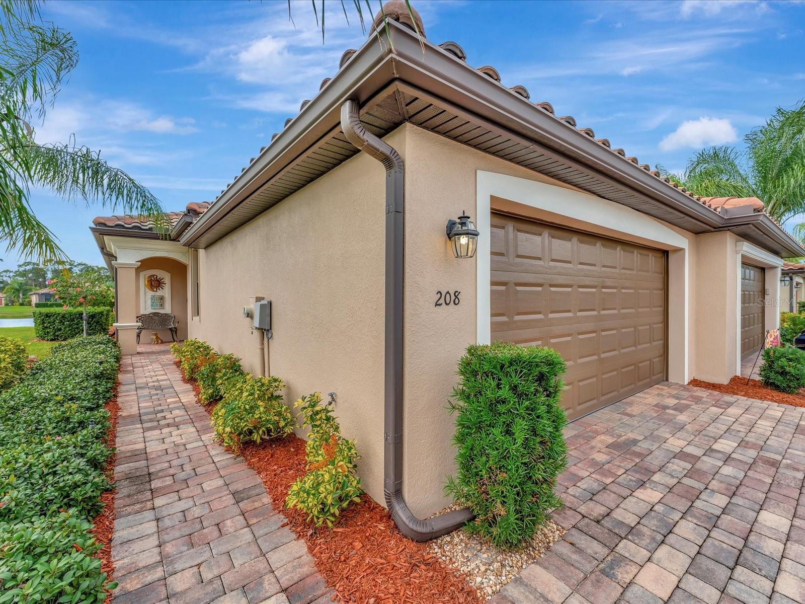 RIVER STRAND - Residential