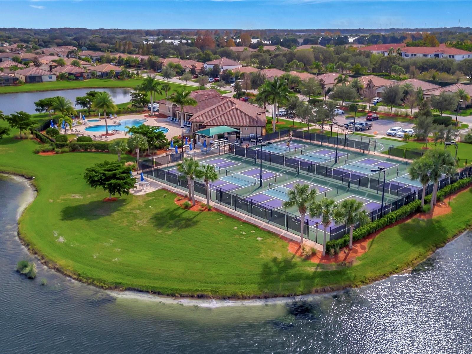 RIVER STRAND - Residential