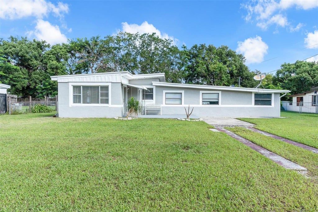 Photo of 11513 Churchill Street, Orlando, FL 32817 (MLS # O6444060)