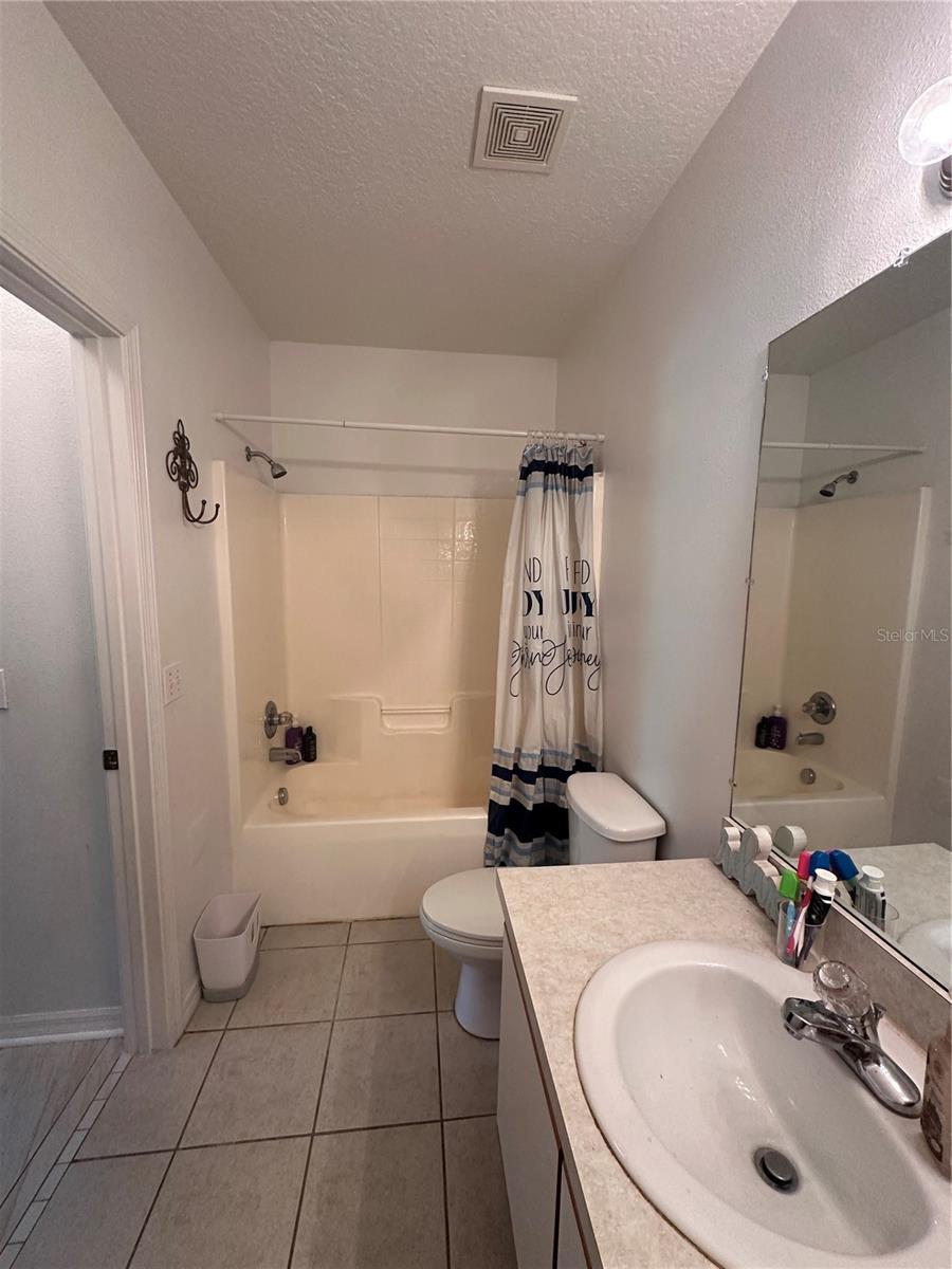 VILLAGES OF BLOOMINGDALE CONDO - Residential